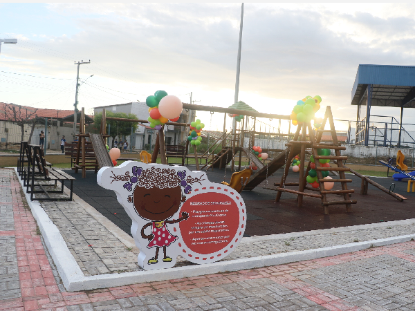 Bairro Lagoa do Toco é beneficiado com uma Praça Mais Infância